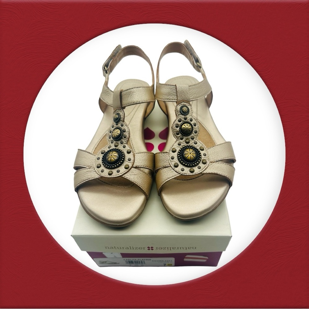 Womens Naturalizer CARLITA, PLATINA Size 7 Medium Shoes